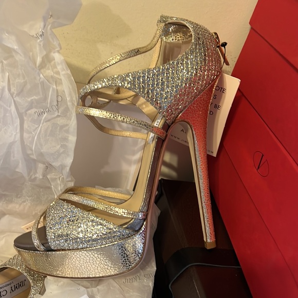 Gorgeous shoe with detail in snake silver and gold - Picture 2 of 6